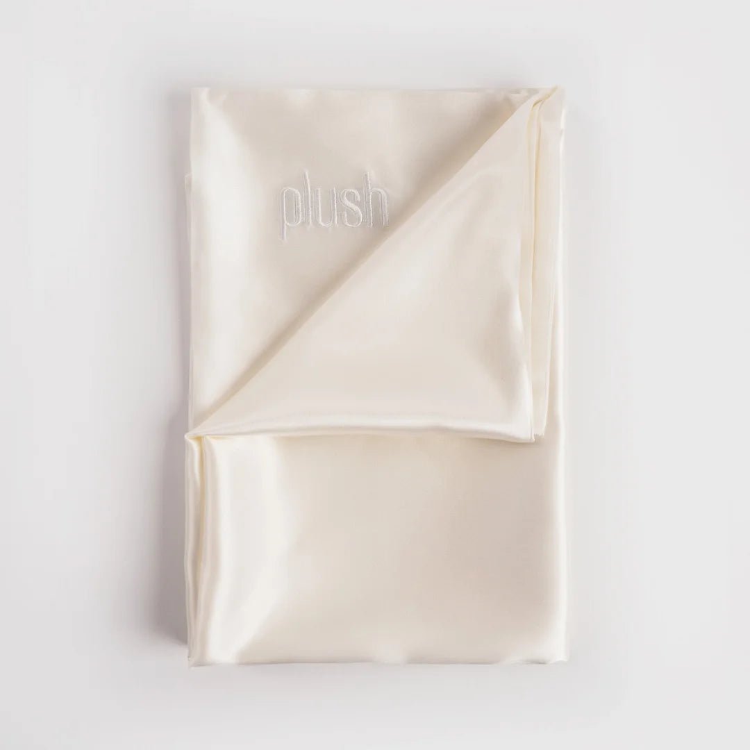 THE PLUSH SILK PILLOWCASES - SQOON