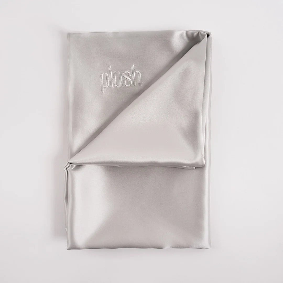 THE PLUSH SILK PILLOWCASES - SQOON
