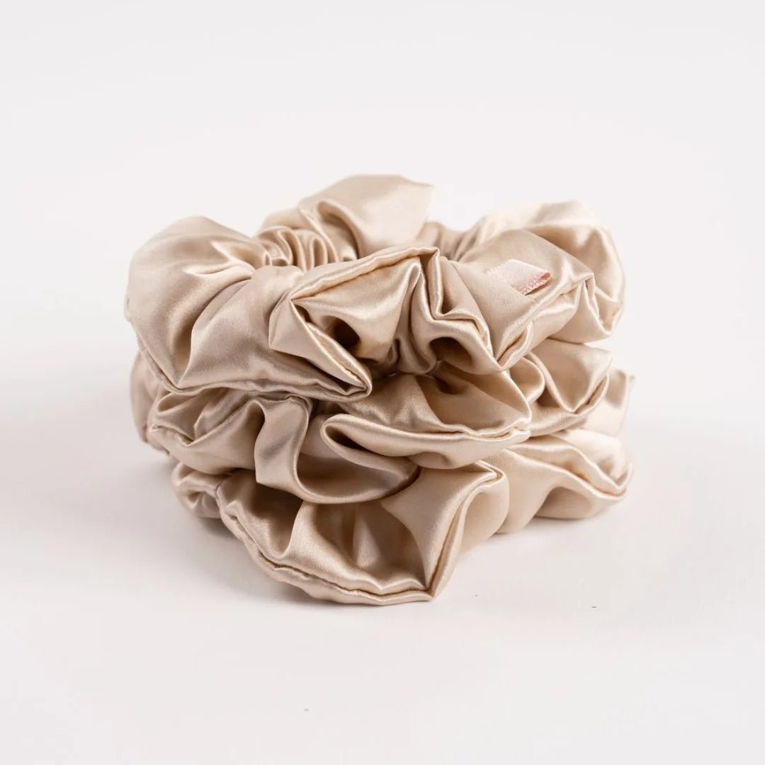 THE PLUSH SILK SCRUNCHIES - SQOON