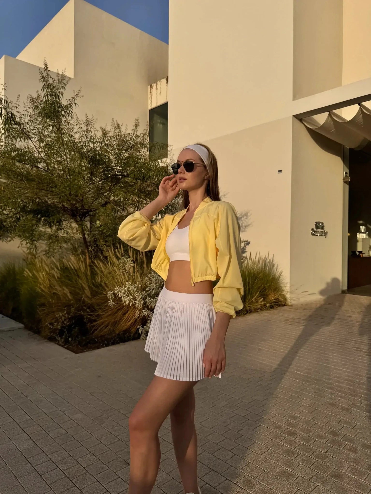 DUNIQ TENNIS &amp; PADEL SKIRT - WHITE - SQOON