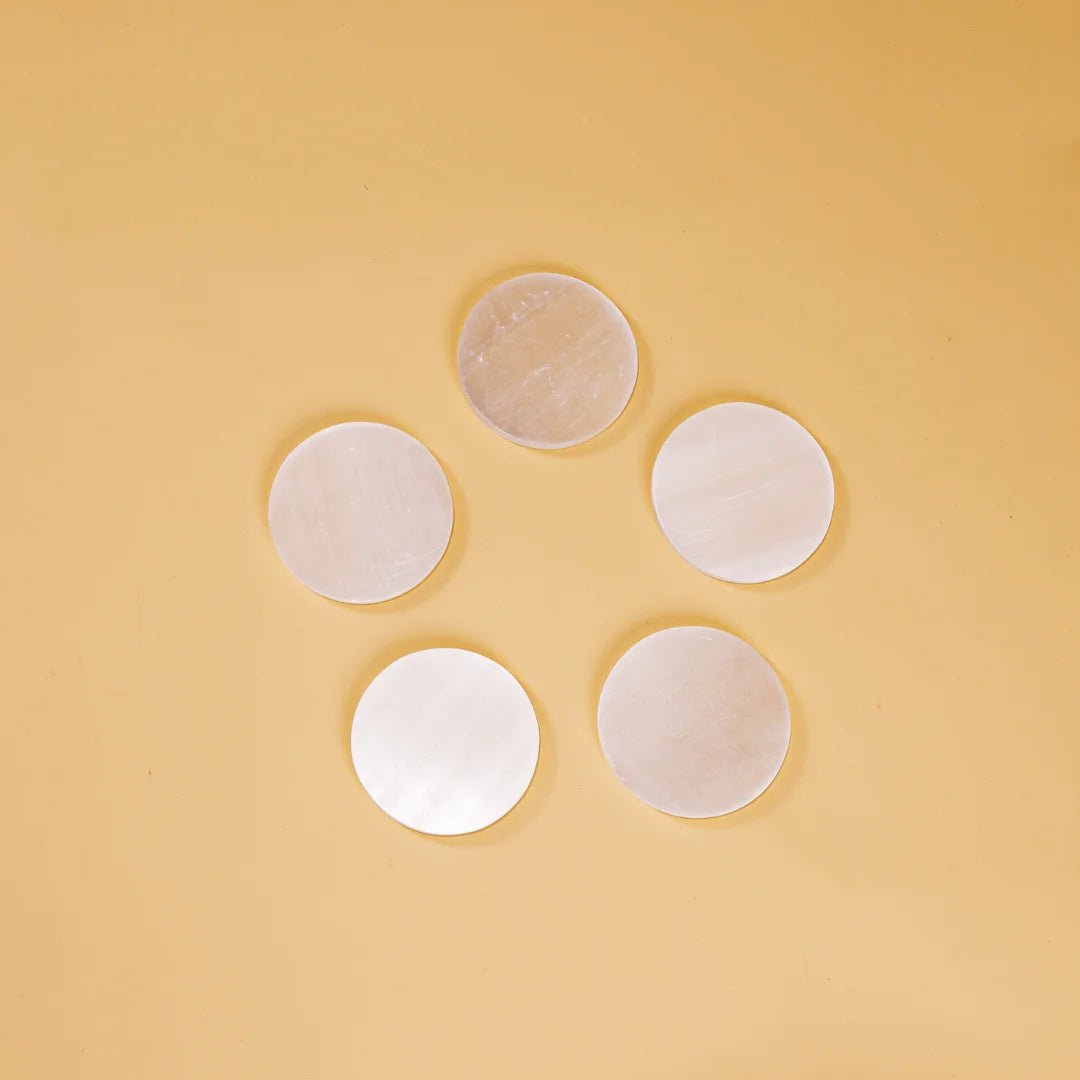 INNER HAVEN SELENITE PLATE - SQOON