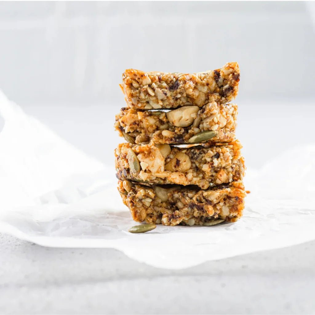 NOTHING SILLY HAZELNUT DARK CHOCOLATE SNACK BAR - SQOON