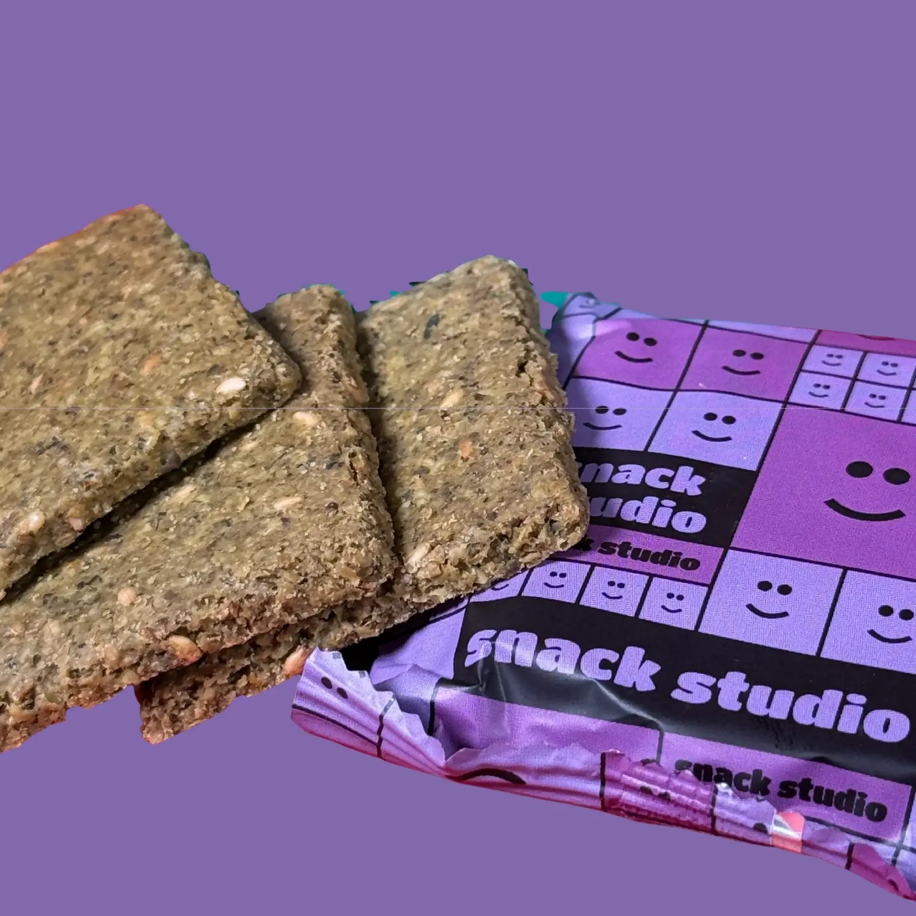 SNACK STUDIO SAVOURY SQUARES - FRESH ZAATAR (48g) - SQOON